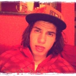 A quanto tempo eu espera-va encontrar alguém assim, que se enca-se bem nos planos que um dia fiz pra mim,vc e eu,(8 blablá te gosto ja meu amrs2 @PandaPerfeita1