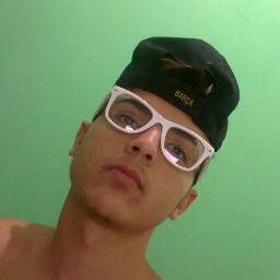 Sou mais forte e vou mais longe quando aqui estás Te Adoro Senhor!!