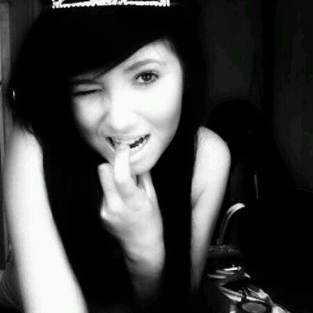 #'georgia¡¿♡ 281094! 18years old.. engaged-#'jackgrand♥170812♥ location;norwich/norfolk studied- hairdressing for 4years!
