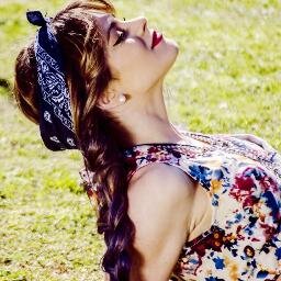 Tinistas De Corazón Mi cuenta Oficial .....   Amo a One Direction            ACTUALMENTE en violetta #2