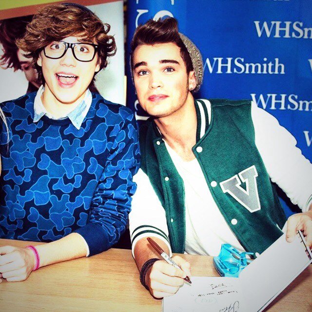 Ive just gave you a free follow so go and follow @unionjammin she'll follow back streight away PROMISE