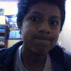 Soy un chico muy divertido, me gusta el pollo :v  Sigo a todos de vuelta :3  #CrazyWorld