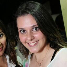 louca, retardada, e meio estressada... :)  mas sou legal, juro!!!