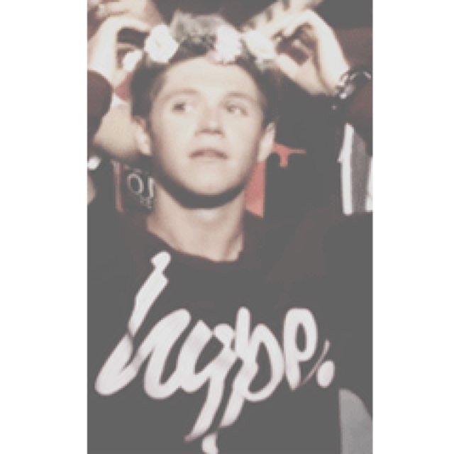 ♡ L0/5ER ♡ 5SOS, 1D, Justin Bieber ♡