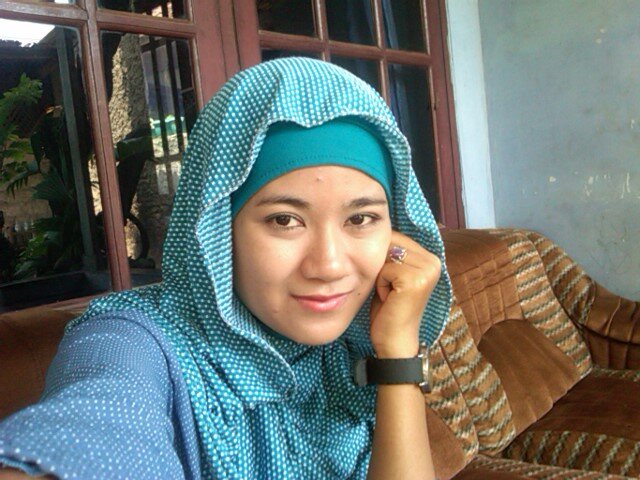 Kepala Bidang Siar,Announcer ϑ̝̊  Zfm Radio ,Reporter Tv plus .. Pin bb 314CBF1D