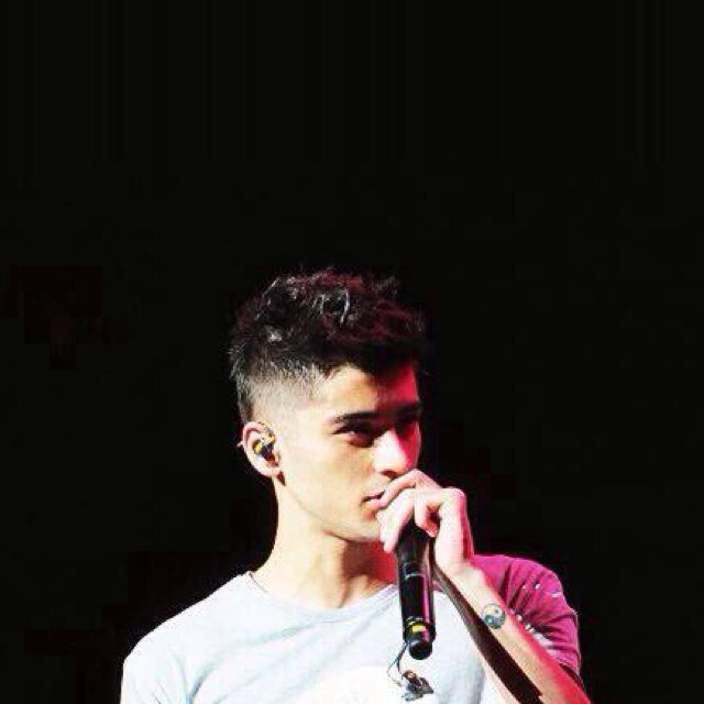 HEY ! THIS IS A FREE FOLLOW FROM @COZYCUDDLESZAYN ! PLEASE FOLLOW HER :) ily❤️