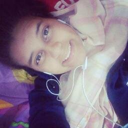 E é só saudade de você no coração ♫ Filha de Jah ' Facebook: http://t.co/oGspbJj9Pa Instagram:  Shttp://instagram.com/biel_ama Sou feliz bjaun $2'