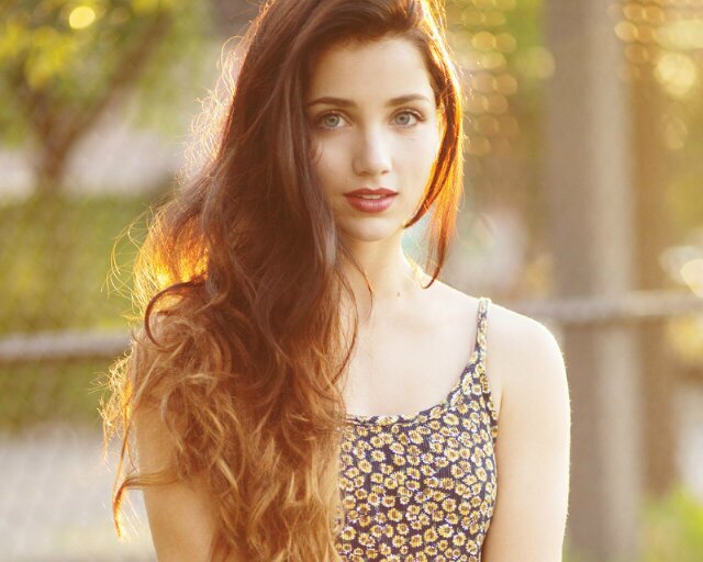 RobinSnowHA's profile picture. Photographs and talking, yep, that's my thing.