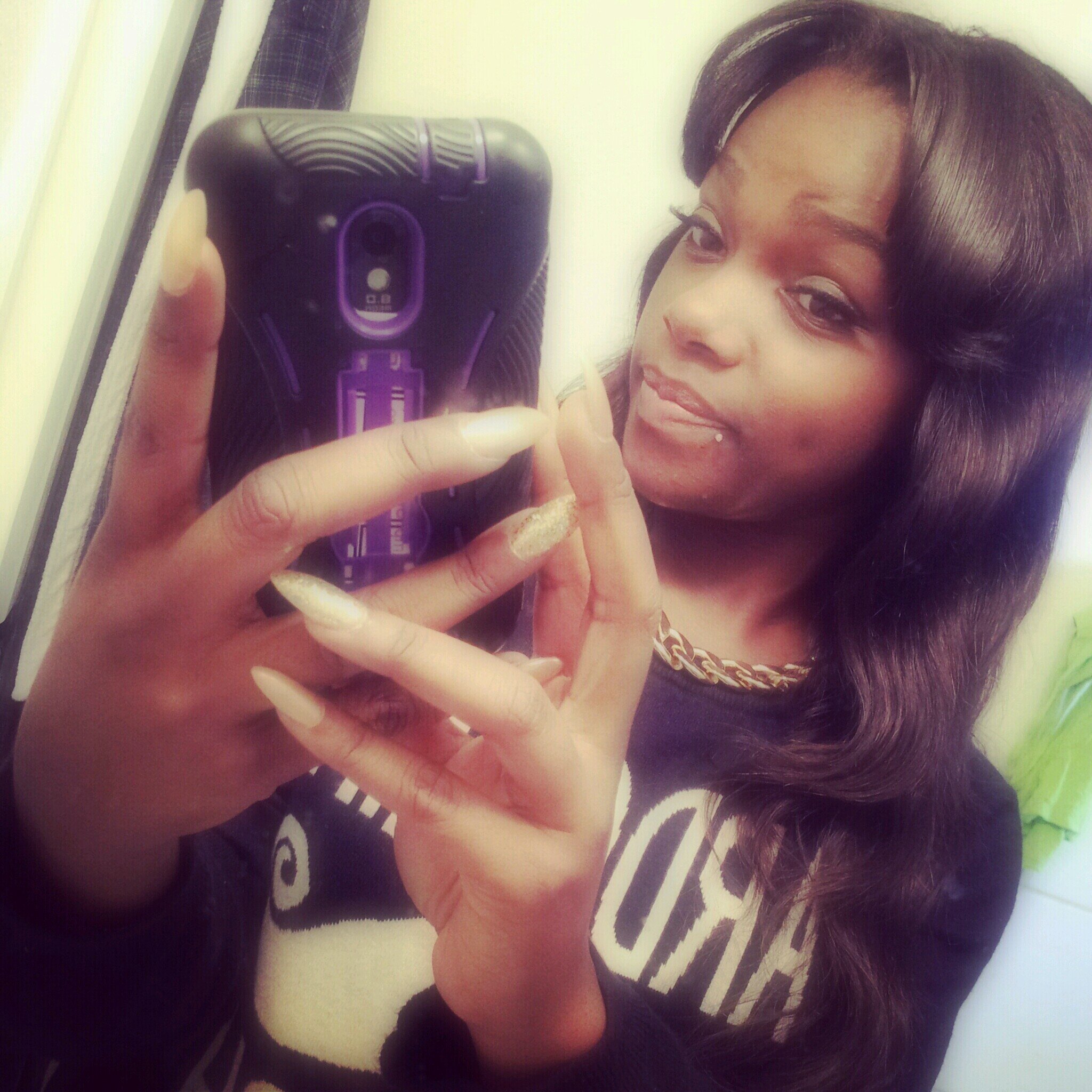 Kira Johnson (Yes_Im_She) Twitter