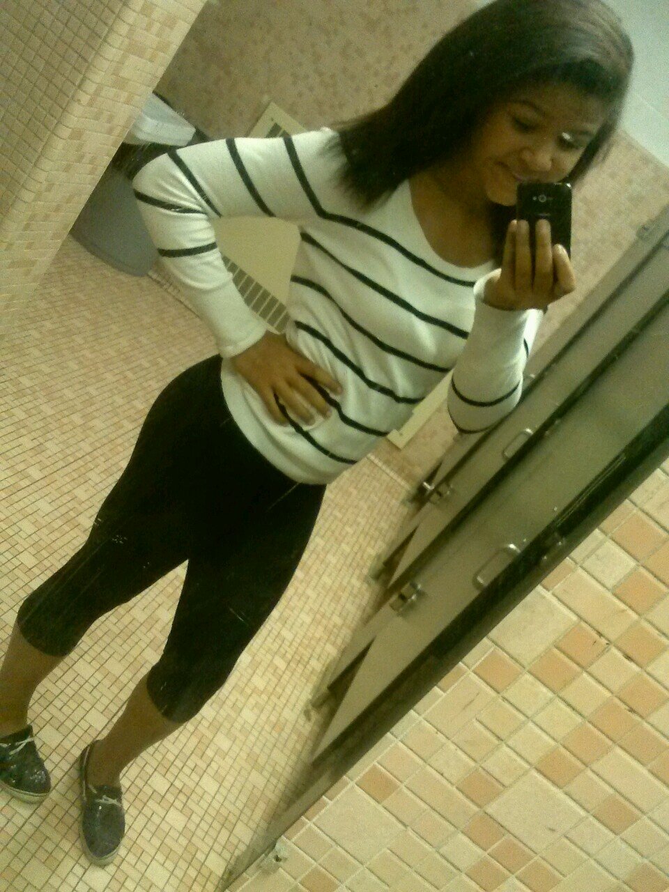 AllAboutMe712's profile picture. Just a young girl living life(: God1st God said Deny me in front of ur friends ill Deny u in front of my father. #TeamBasketball #TeamTrack Taken3 8/14/13