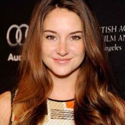 Hey hey go follow @loveliketris_ I follow back there just ask. x