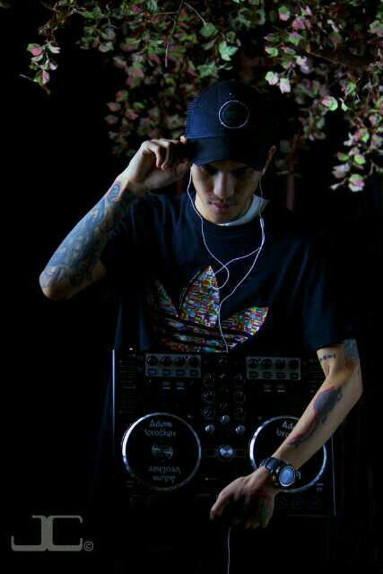 DJLeoAlvaro's profile picture. DJ Remixer & Producer
djleoalvaro@gmail
http://t.co/TaH248ncNF
http://t.co/MkkZCD1Oy4
http://t.co/tBdIyG0IUQ