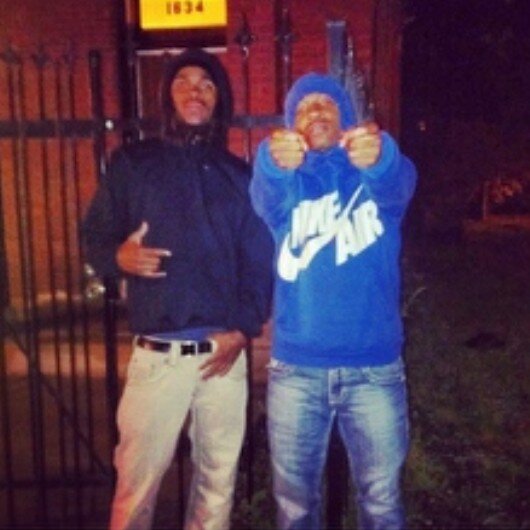 YOUNG NIGGA TRYNA GET ITD