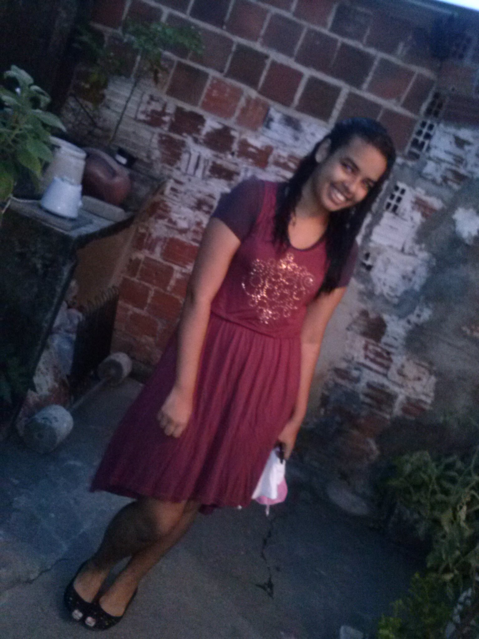 sou linda,simpatica e alegra!!!!