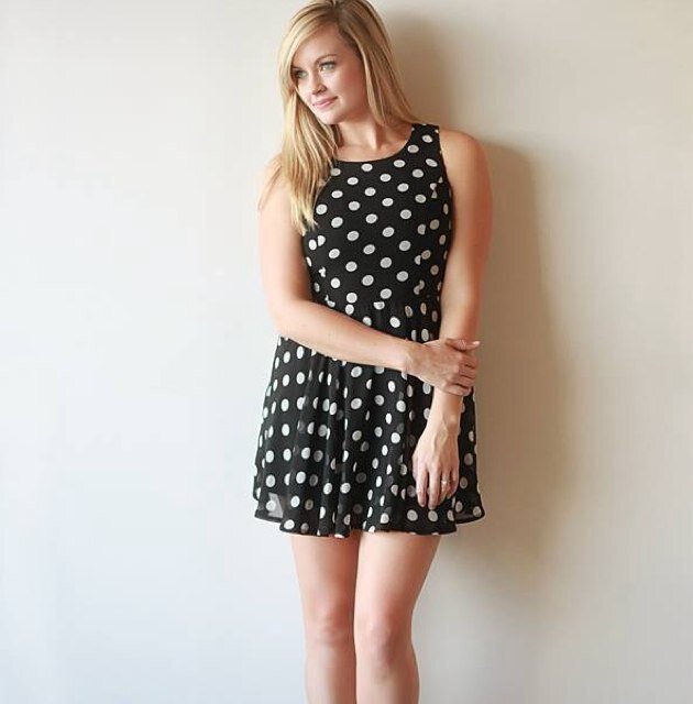 Clark_Sarah's profile picture. Twitter is for the birds (ha!). You can find me on Instagram @sclark5