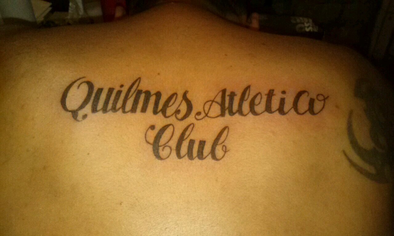 Es que la muerte esta tan segura de vencer que nos da toda una vida de ventaja...LA RENGA