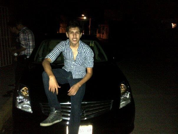 Me encantan los autos, motos, el rock y metal .my life velocity.