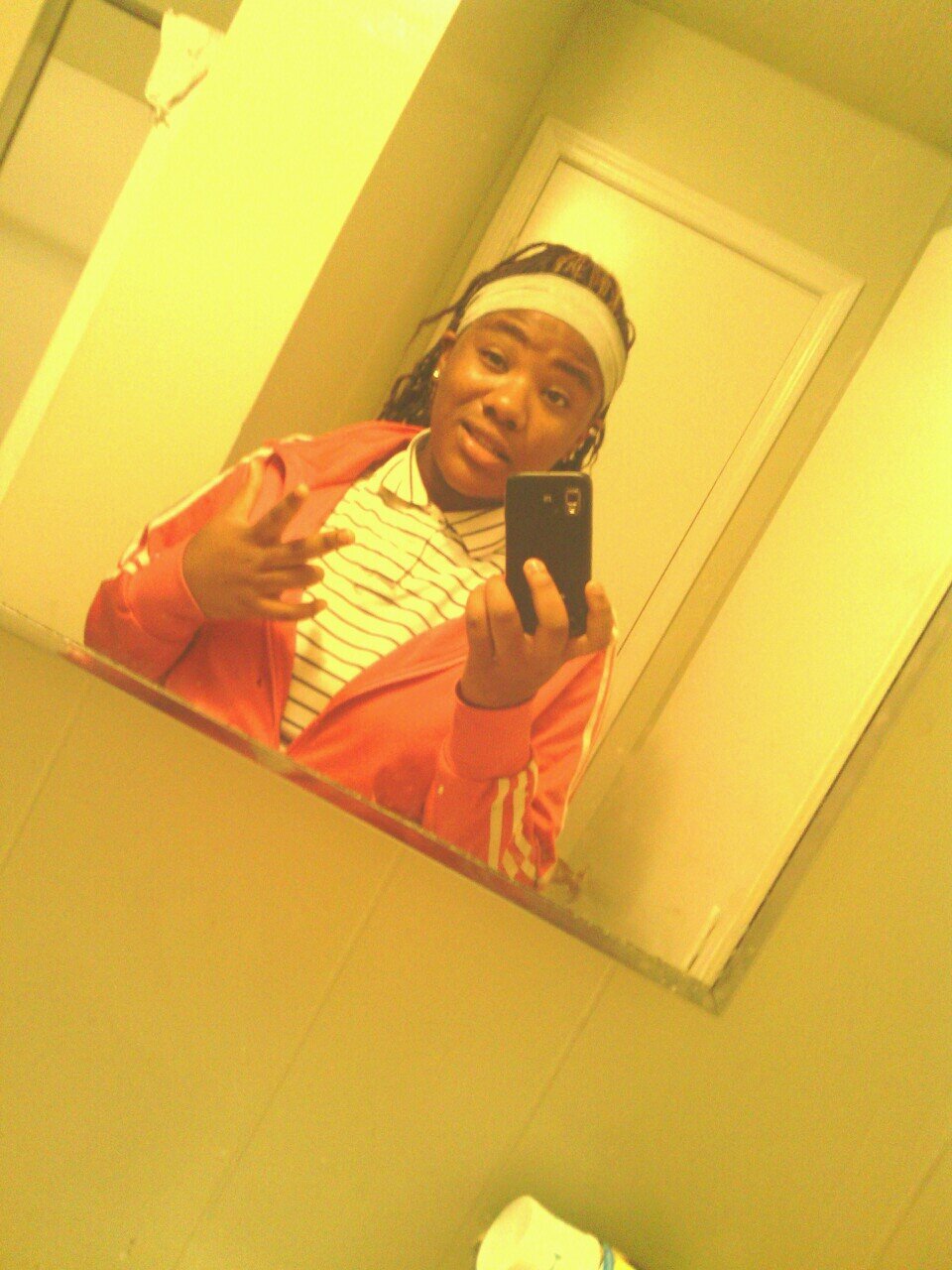 DNT NOBODY KNOW MY LIFE STORY SO GET YO LIFE BITCH