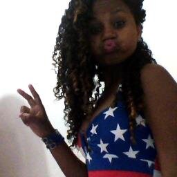 -Morena,-Corpinho de 15,- 13 aninhos,-Extrovertiida,-Bonitinha,- Faz Comida :3 ,-Sentimental, -   (#Luutoo Eternoo Papaii  s2    :'( )