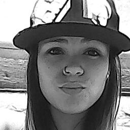 Jáá seei olhaar oo rioo poor ondee a vidaa passa , seem mee prescipitaar e neem perdeer a horaa ♪♫ - Anaa Carolinaa *