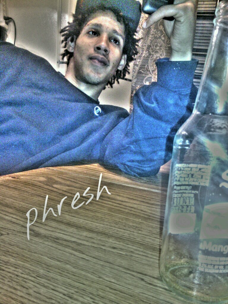 URBAN POLiTiCz