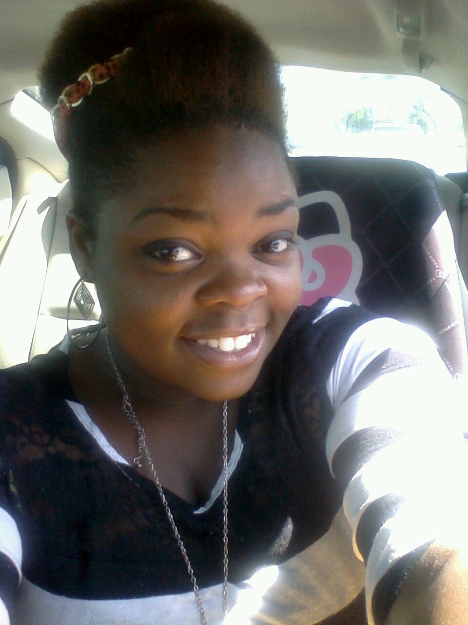 HEY :)|21| ❤ ♀♀ ❤ -- Im that girl ppl lean on. A big heart followed by sweet words. |UNCP| I'm just doin me . the end.