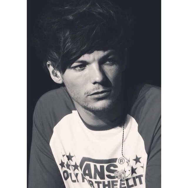 go follow @zouisfix