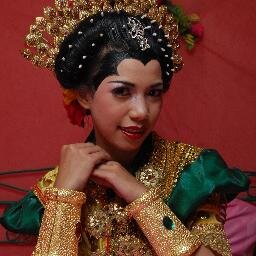 Istri dr suami yg smpurna dan ibu dr Muh. daffa febryanto pratama.