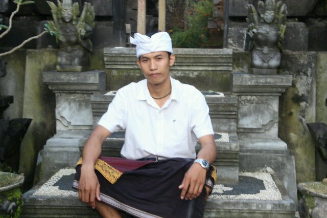 RHandmadeBali's profile picture. Love mathematics