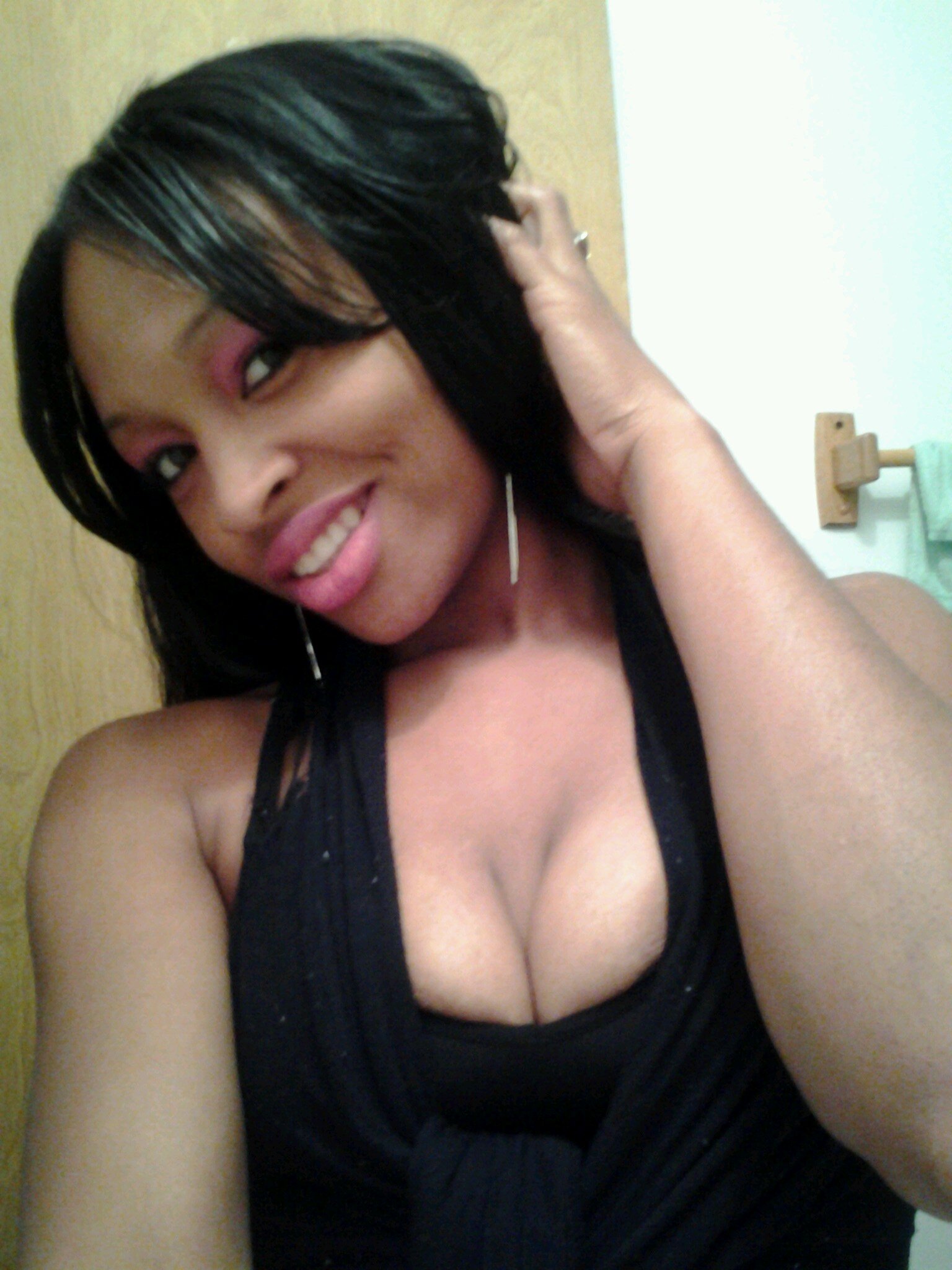 Shout Me Out Ill Follow Back 》 #TeamBisexual 》 #SnapChat @mzgoodie2shoez9 》#Instagram @Bold_Beautiful_Classy42 Light Of My Life Kaylani ♡♥