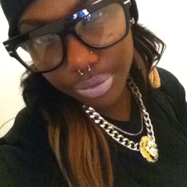 Mone_OnYaMInd's profile picture. 21 . REBEL for my King (GOD) #Duh . Dancer .