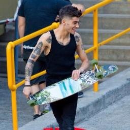 @zaynmalik's Pard | Life is funny. Things change, people change, but you'll always be you. | ♥Pinda {30} :* | #ZenJadiDua | #FamilyCullens | Pangerannya Barbie!