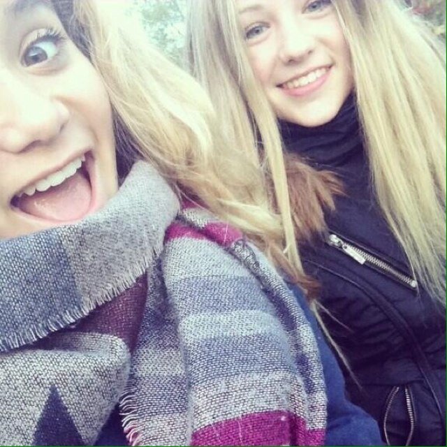 callmemonaa_'s profile picture. dutch 14 y/o 7ABE7E30