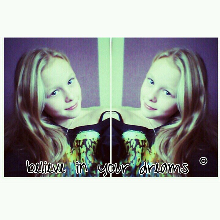 - B1D beste klas ♥ - houden van mijn vrienden & vriendinnen ♥♥♥ - ergens in nederland - twitterverslaafd x - 12 jaar - one direction - instagram ; xkusje_lisa -