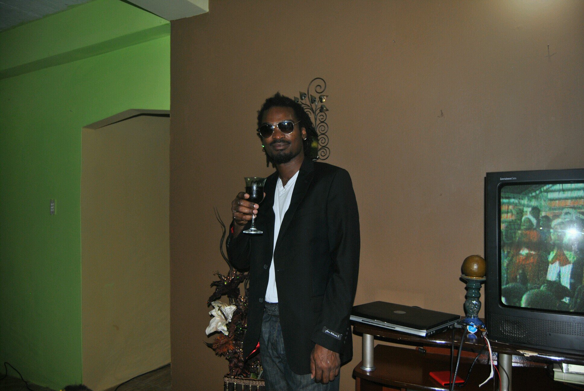 those who know me loves me ......get to know me.....!