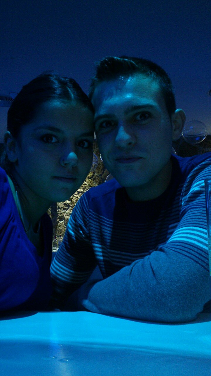 apasinado del motor técnico en electromecanica de vehiculos y loco por la niña que amo :)