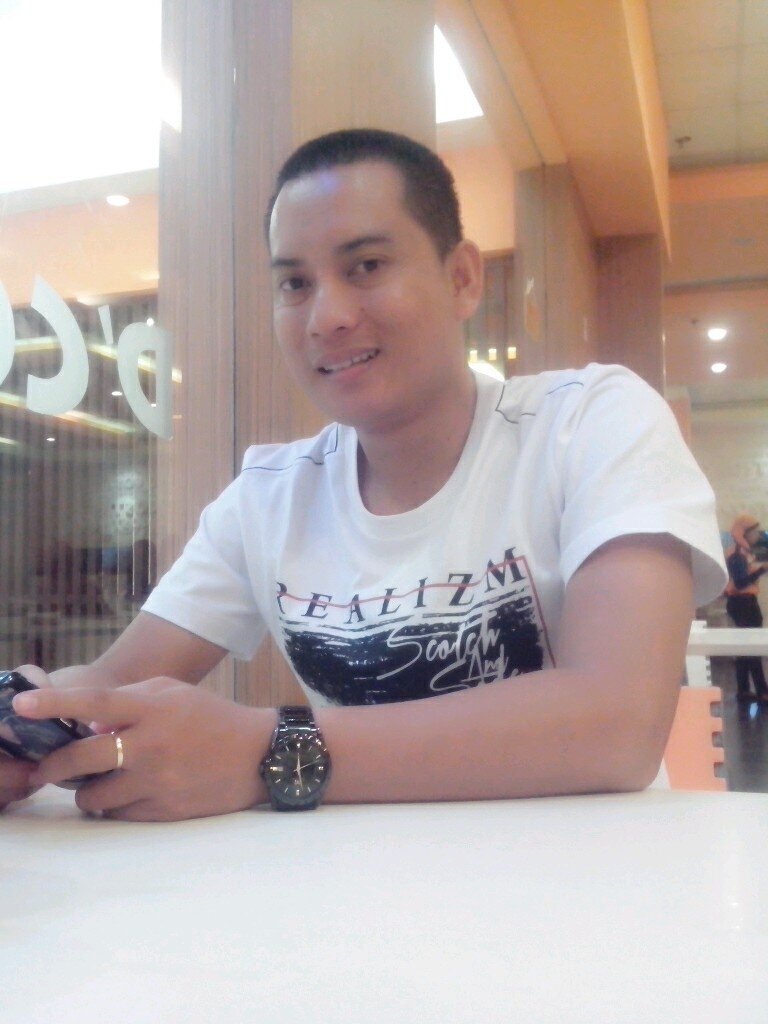 IyanRodek's profile picture. Hidup itu kerja keras meraih mimpi