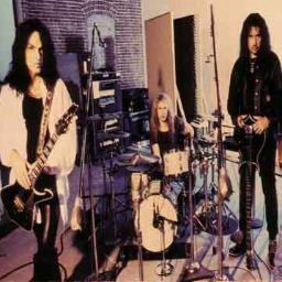 #ACDC #KISS #Aerosmith #Queen #LedZeppelin #JackWhite #TRex #SexPistols #TheDoors #AliceCooper #TheRollingStones #BlackSabbath #GunsnRoses #TheWho *Followback