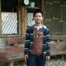 Berlatih , bertanding , berprestasi ( `з´ )_,/*(_ | Jadi atlet karate nasional adalah impian saya osh