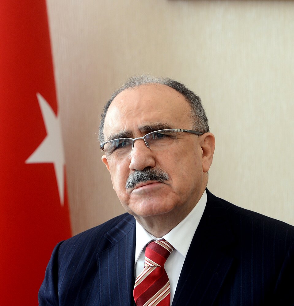 Eski Başbakan Yardımcısı, Sosyolog/ Former Deputy Prime Minister of Turkey, Sociologist