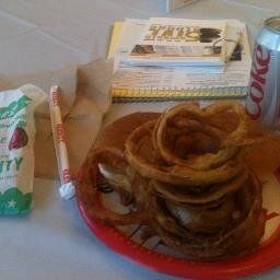 ltomcrites's profile picture. I like donuts