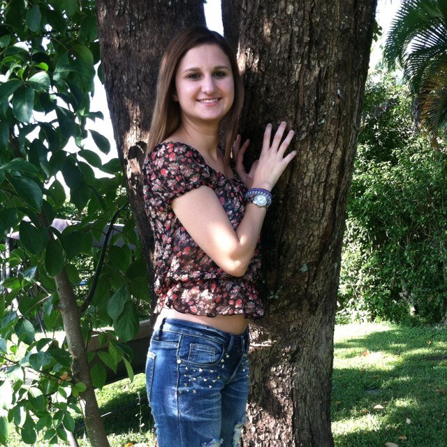 Why hello there(: my names nicole and this well .. Following me would explain it all(: