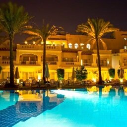 Would you like to live at the Baltimore Hotel a.k.a paradise? Tweet/DM for a role.