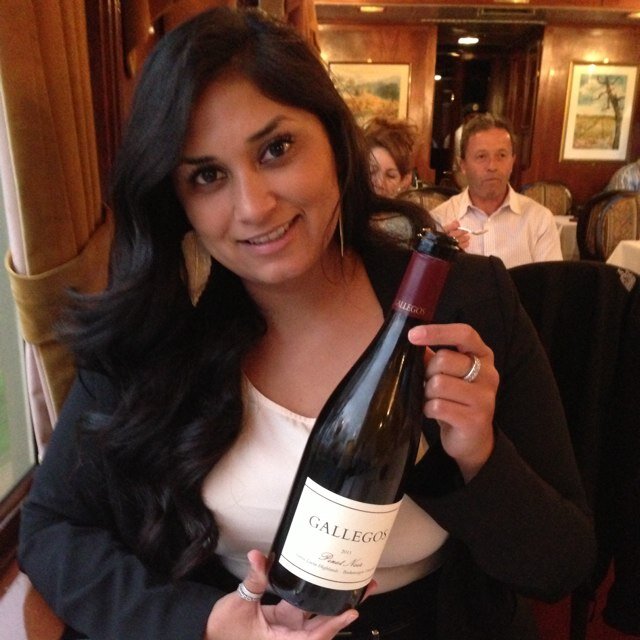 chavezi23's profile picture. Living, Loving & Laughing