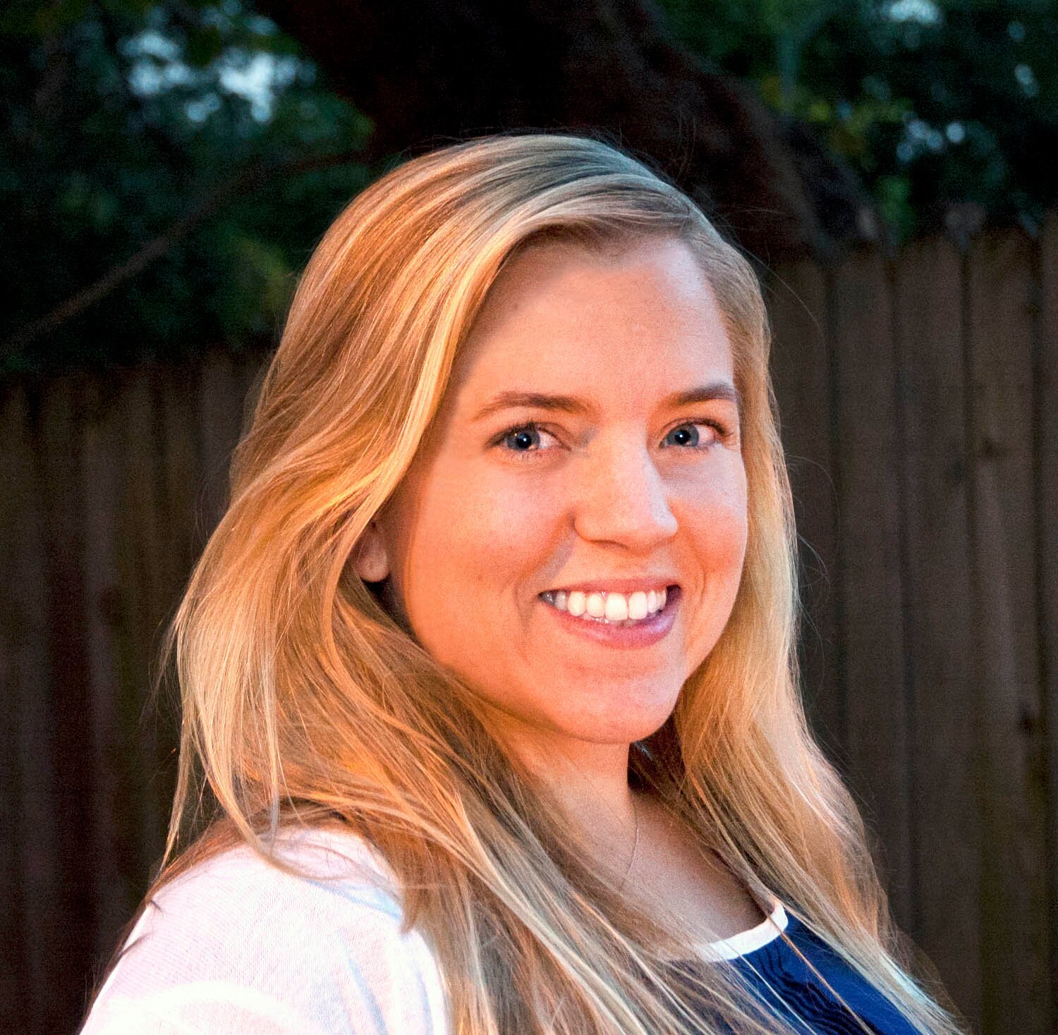 I am the Program Manger at New Worlds Emerge.  My past experience is in higher education admission focusing on pre-college programs for high school students.