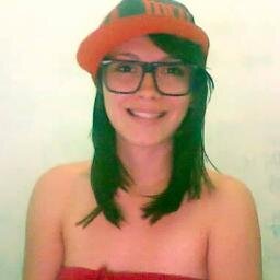 Quando olhar para miim, Verá uma Menina quieta E com Medo do Mundo, Mas nem Imagina quem sou eu E o que Sou Capaz de fazer neste Mundo! :*