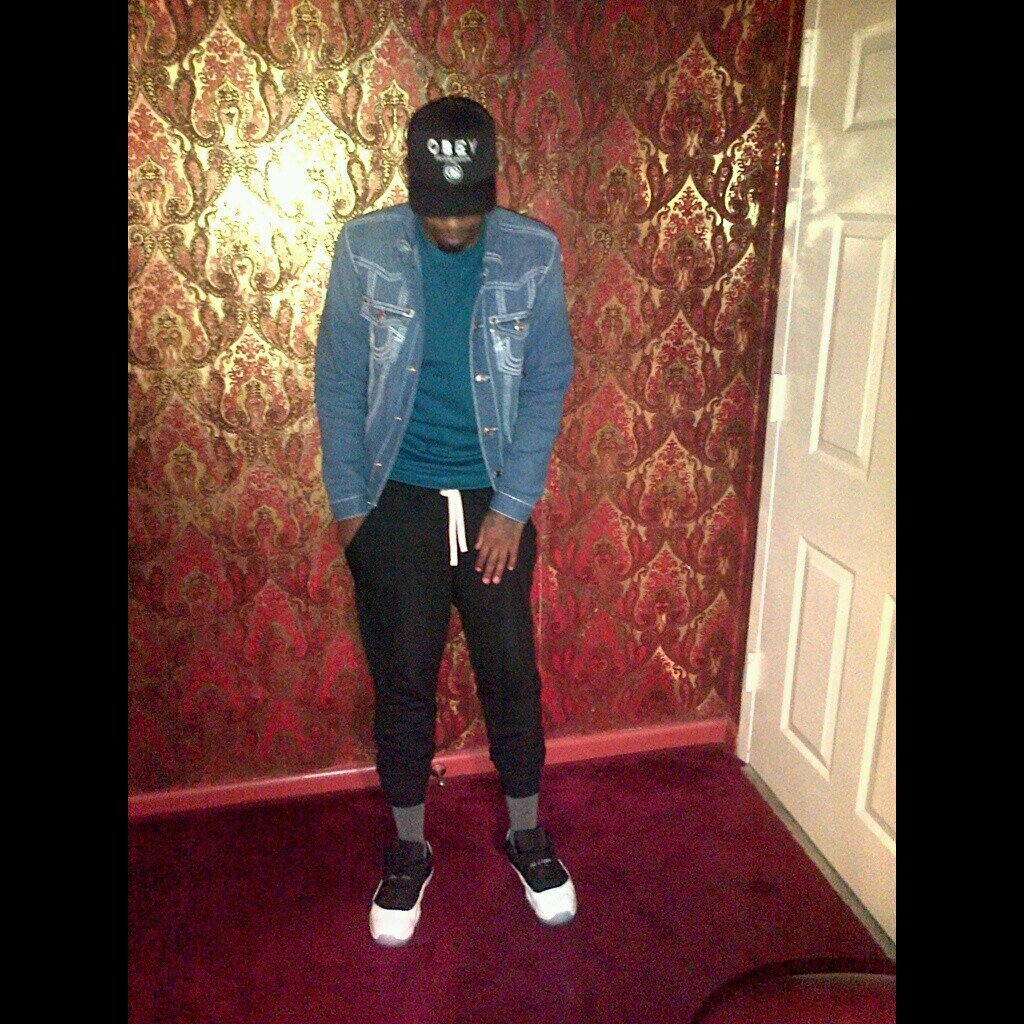 Rap Artist, songwriter, artist developer, and executive loud smoker I follow back