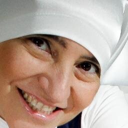 Conhecida como a Freira do RAP, Ir. Inez é fundadora da Comunidade Milagre Eucarístico, localizada no Município de Paranaguá-PR