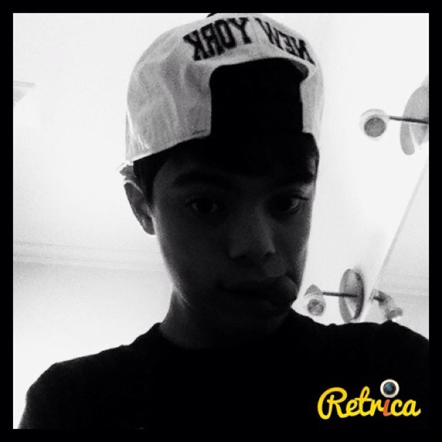 My Evrthink its Selena Gomez follow me on instangram@giuliosweetheart kik me at GiuliolloveSelena add me on Skype giulio.breezy2 , 2*twitter@Giulio19966