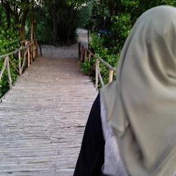 Full time mother of Maryam and wife of @ganeshaputra | On the way | Founder @RumahMerahPutih | khoiriyah.indah@gmail.com